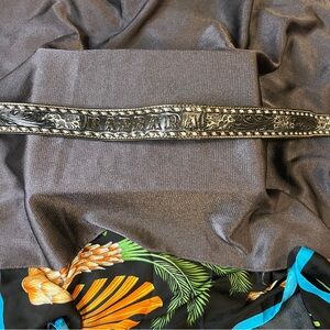 Textan‎ USA Leather Whipstitch Engraved Moto Biker Babe Rocker Belt 30